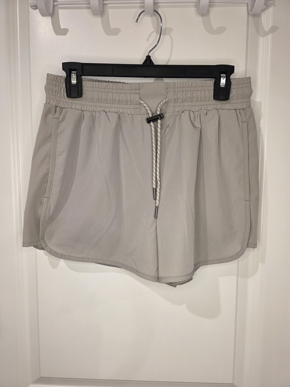 Avalanche Outdoor Supply Women's Trek It Bungee Shorts